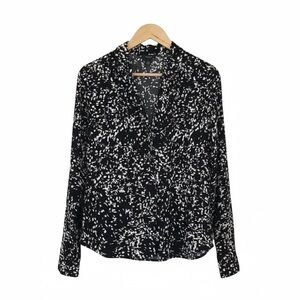 Halogen Black and White Patterned Blouse. Size Small